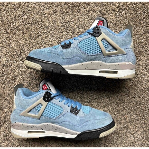 Nike Air Jordan 4 Retro University Blue UNC Size 7 Youth (Size 8.5 Women's) - Picture 2 of 8